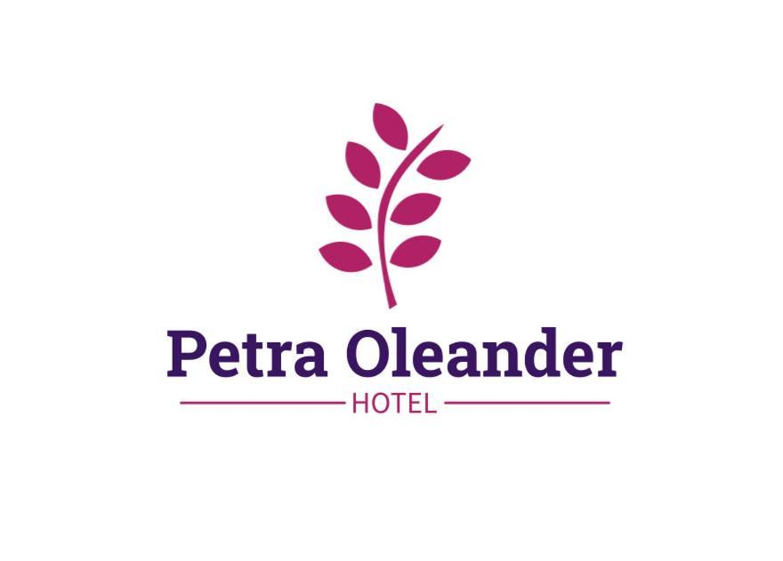 Petra Oleander Hotel Exteriör bild